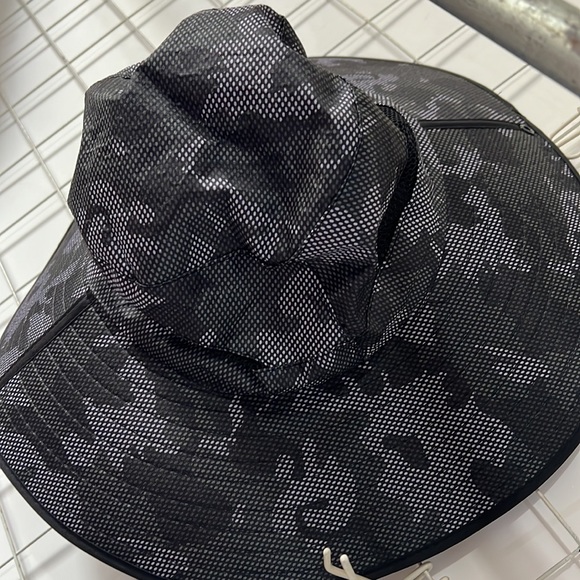 Hat - Picture 2 of 2